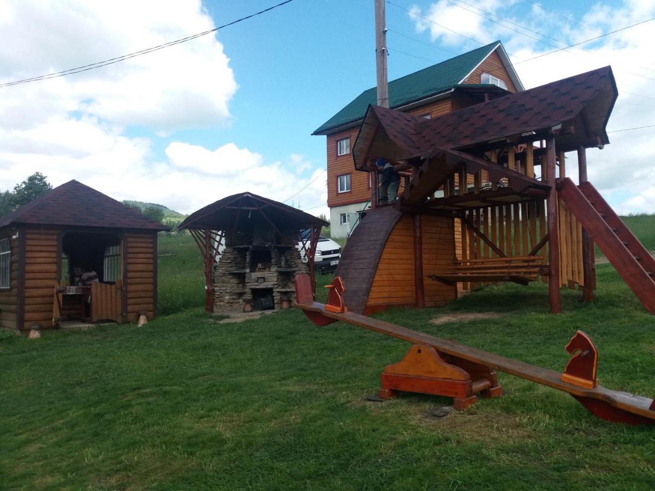 на гірському схилі *